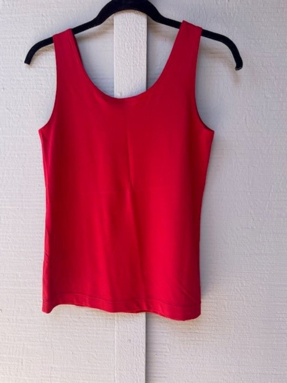 CHICO'S Scoop Neck Stretch Sleeveless Tank Top - Red - Picture 2 of 3